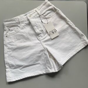 Zara Mom Short White Denim High-Rise Jean Shorts Women’s US 4 / Small